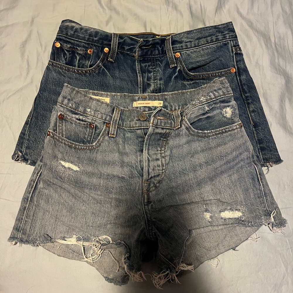 Women’s Levi wedgie shorts (2 pair)